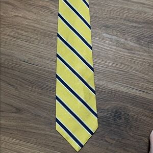 Roundtree & Yorke Gold and Blue Striped Tie